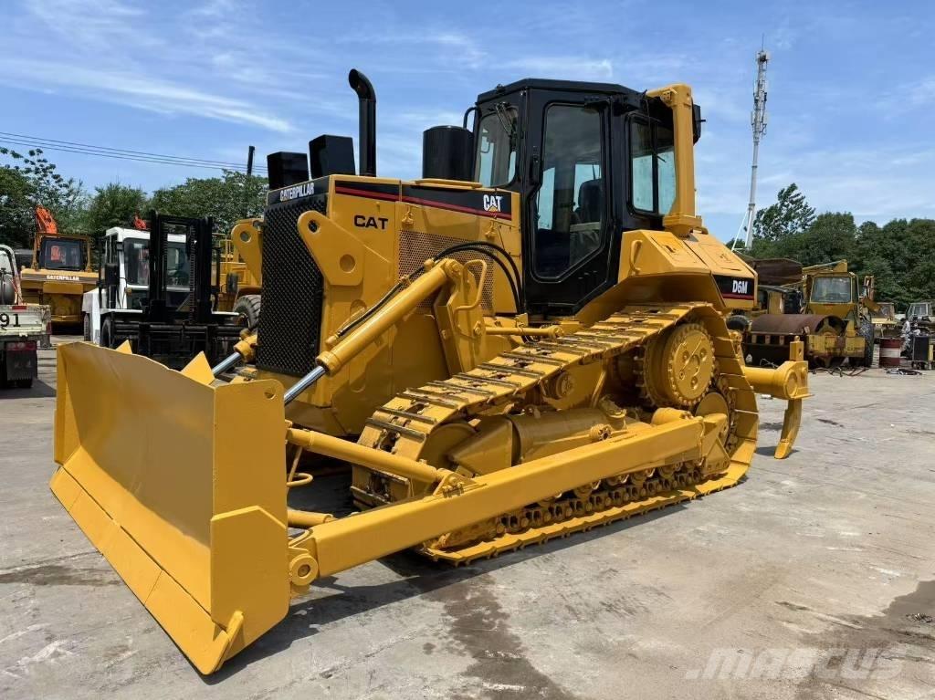 CAT D 6 M Spycharki gąsienicowe
