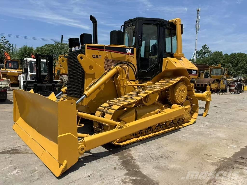 CAT D 6 M Spycharki gąsienicowe