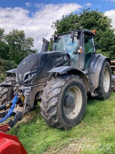 Valtra T235V Ciągniki rolnicze