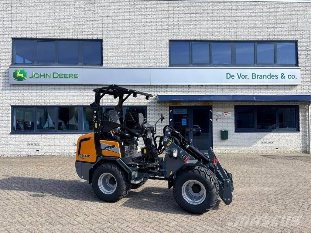 Giant G2500HD Xtra Miniładowarki