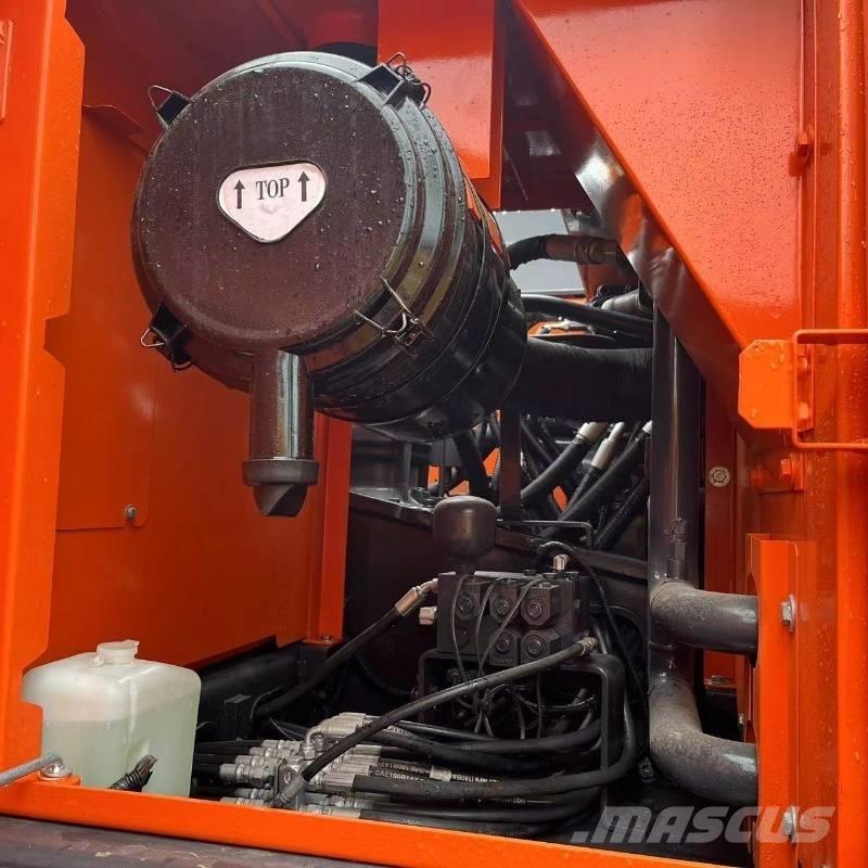 Doosan DX 225 Koparki gąsienicowe