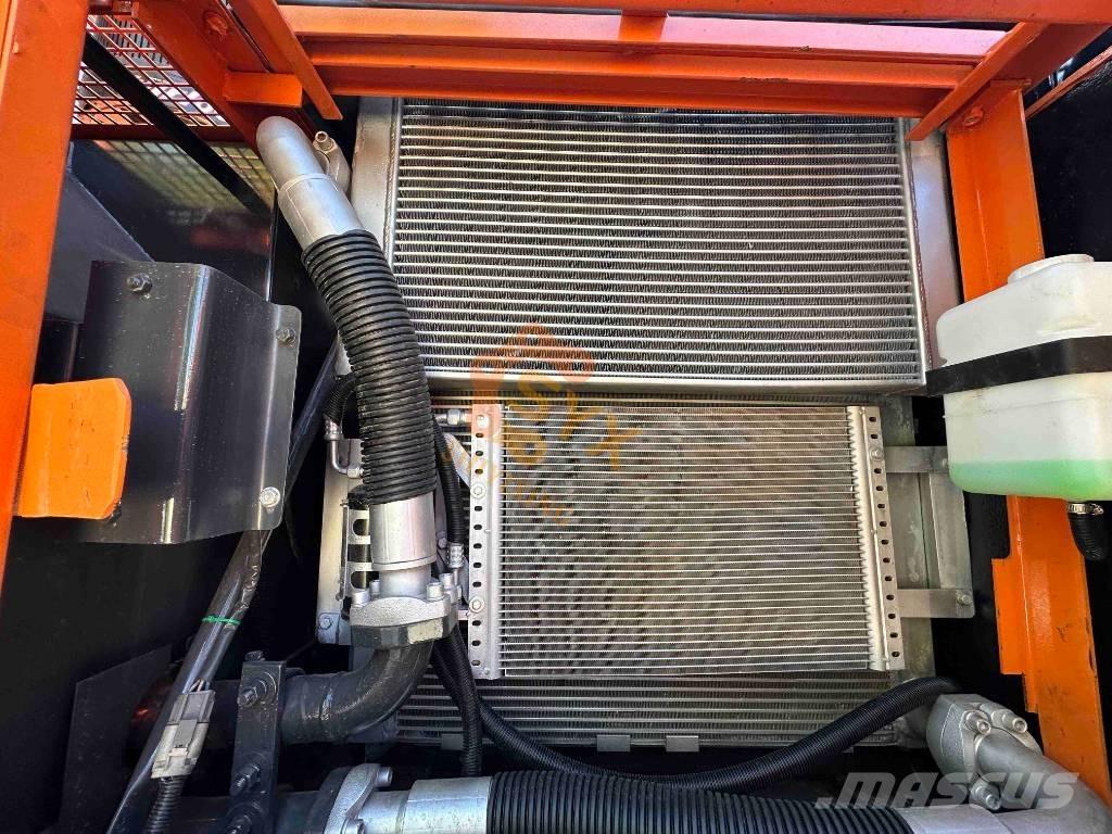 Doosan DX 225 LC Koparki gąsienicowe