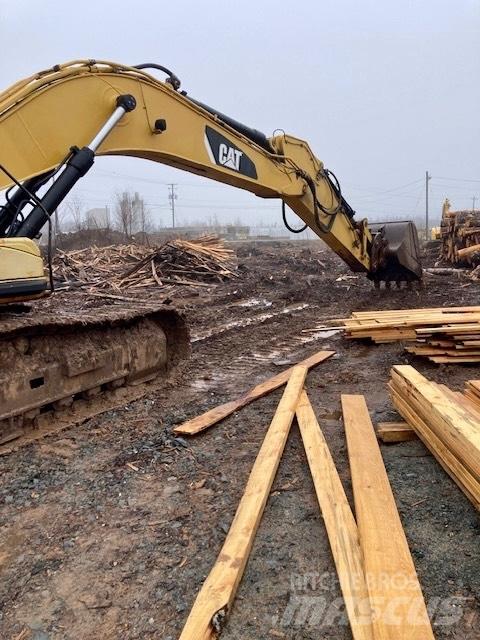 CAT 330 D Koparki gąsienicowe