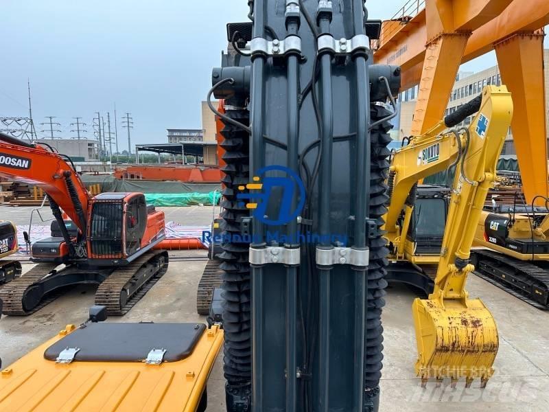 Hyundai R220LC-9S Koparki gąsienicowe