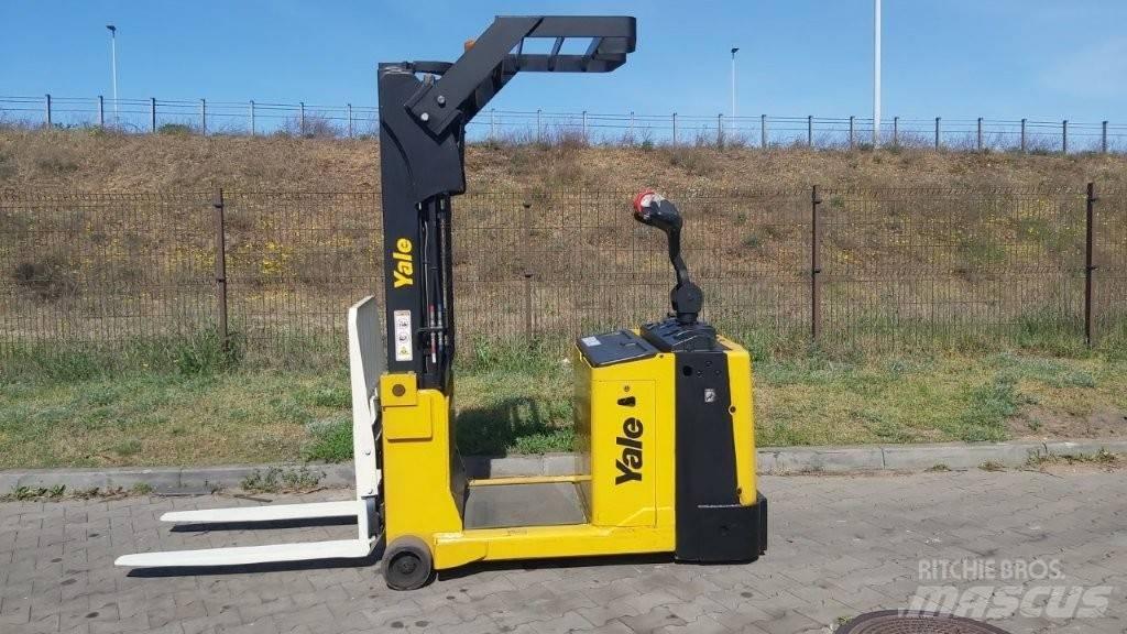 Yale MC10 Wózki widłowe wysokiego składowania