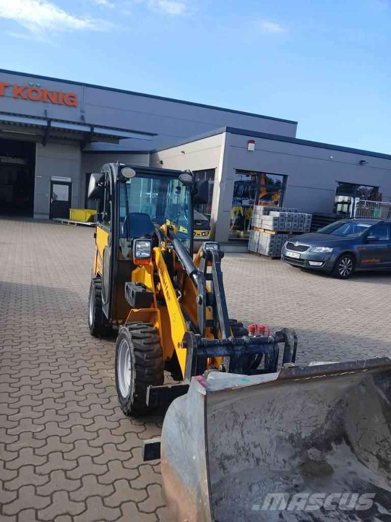 Schäffer 2428 SLT Ładowarki burtowe