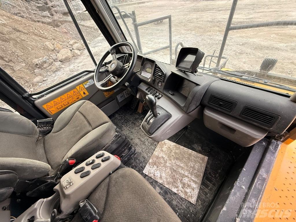 Komatsu HD 405 - 8E0 Wozidła sztywnoramowe