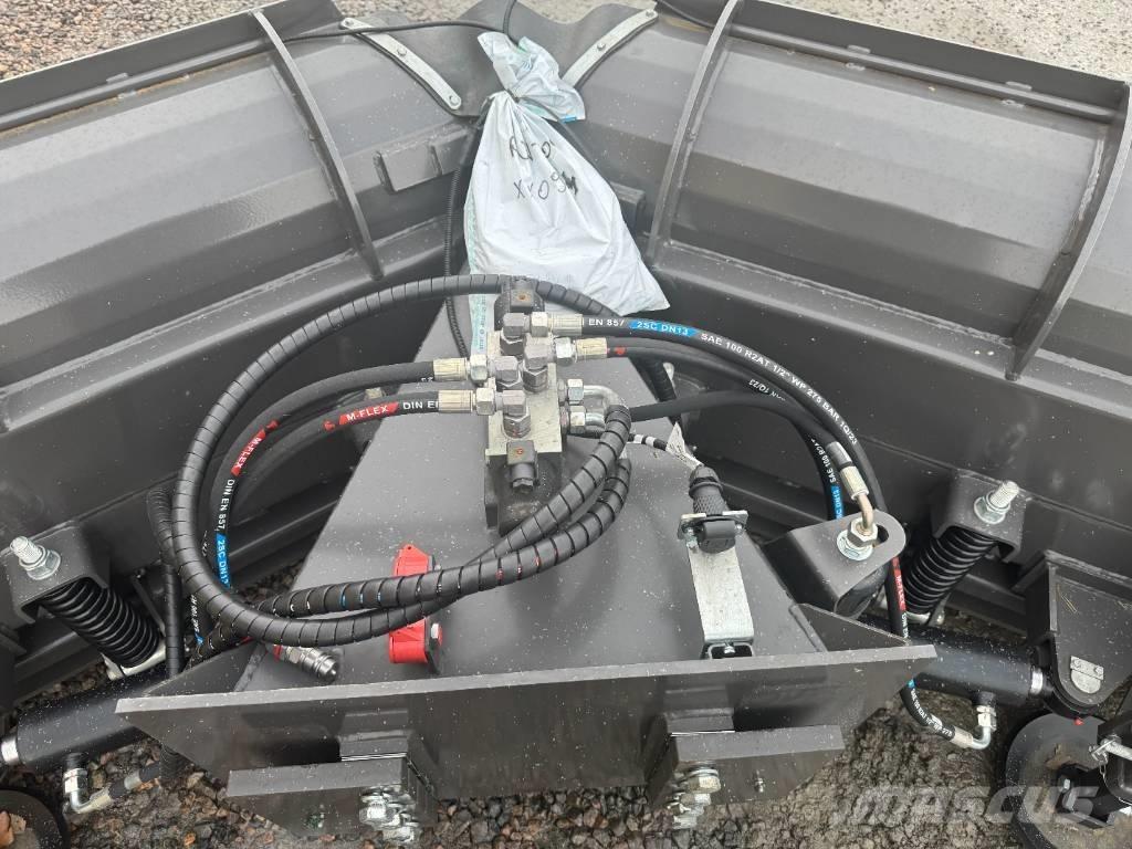 Pronar PUV 3300 Lemiesze i pługi śnieżne