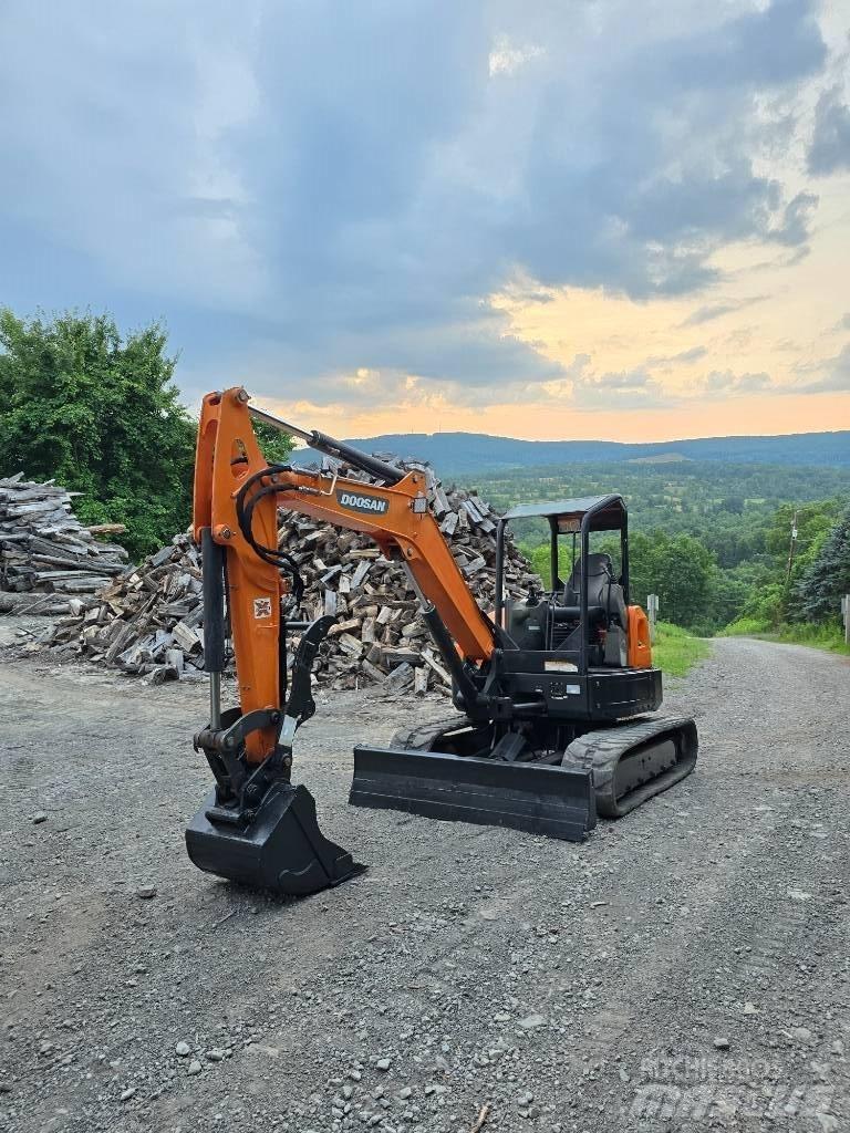 Doosan DX 50 Z Koparki gąsienicowe