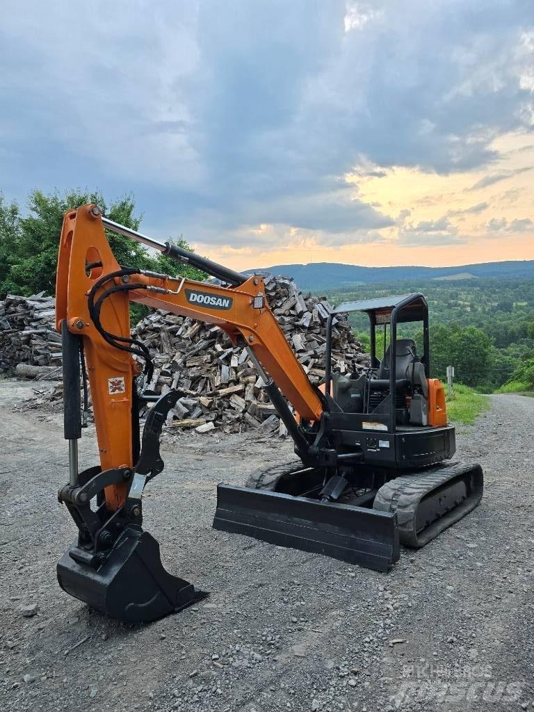 Doosan DX 50 Z Koparki gąsienicowe