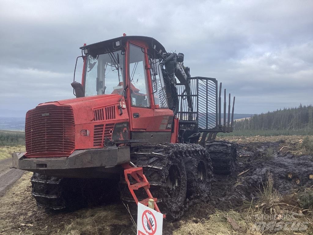 Komatsu 845 Forwardery