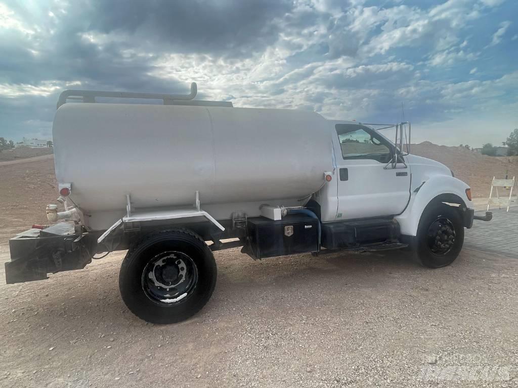 Ford F 750 XLT Polewaczki