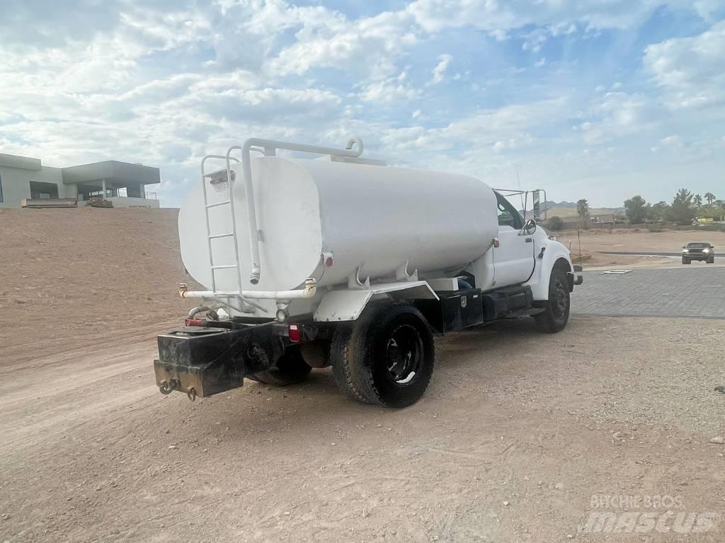 Ford F 750 XLT Polewaczki