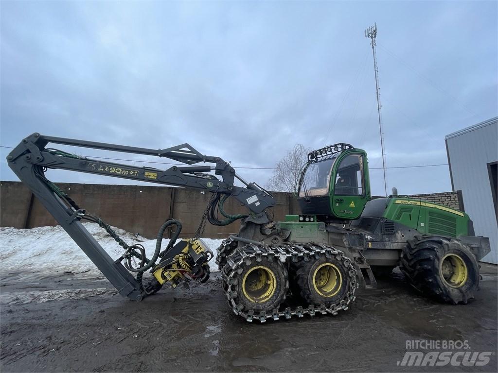 John Deere 1070G Harwestery