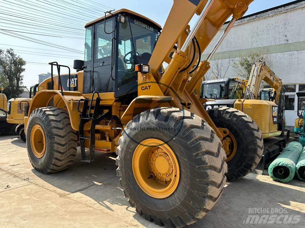 CAT 966 Ładowarki kołowe