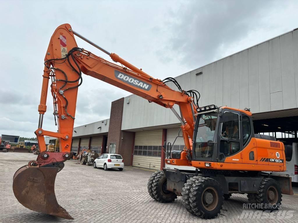Doosan DX 190 W Koparki kołowe