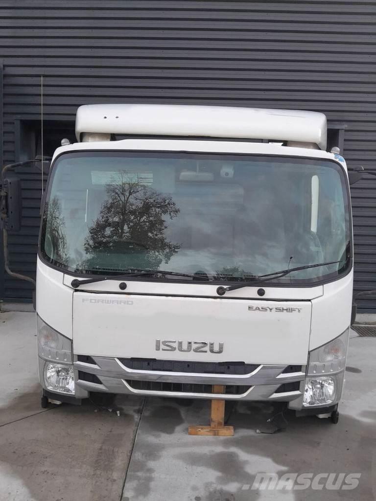 Isuzu N75 Kabiny i wnętrze