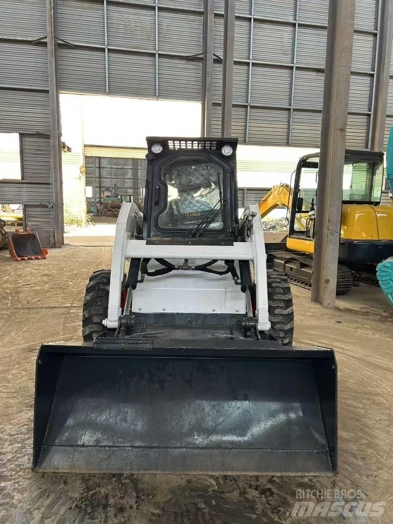 Bobcat S130 Ładowarki burtowe