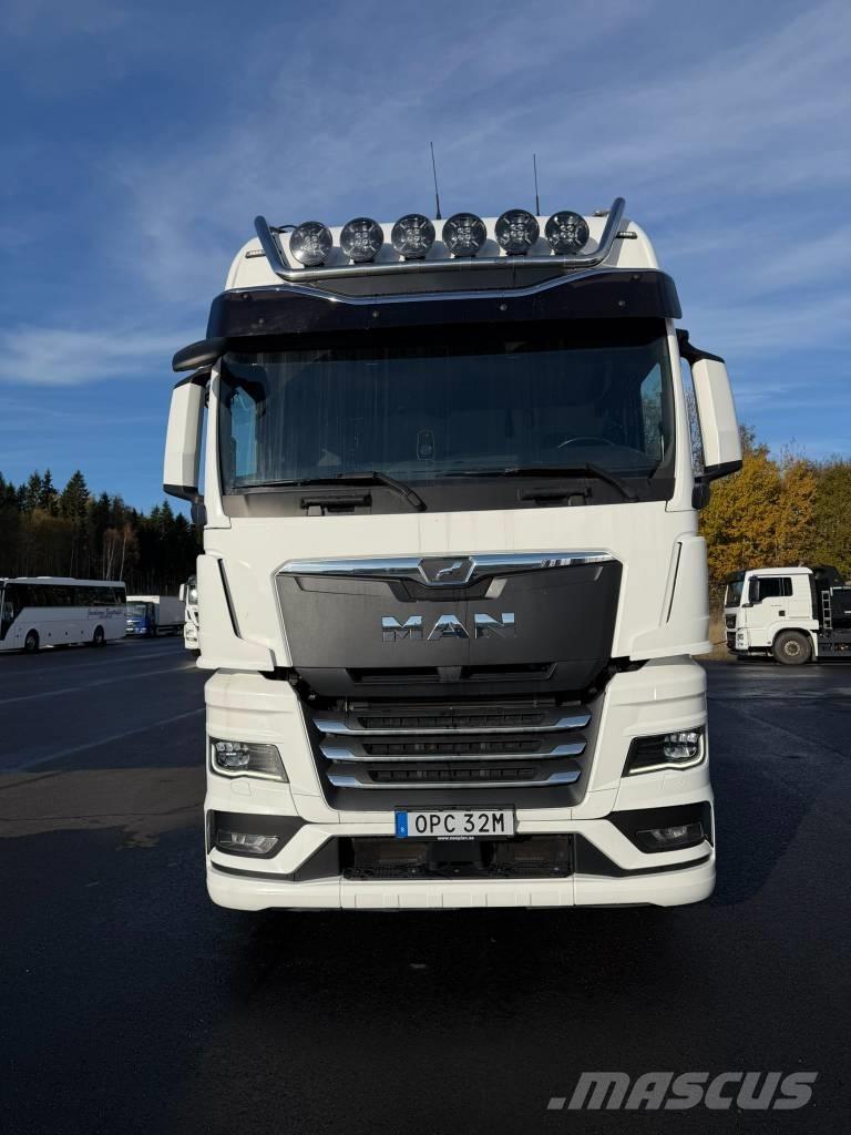 MAN 26.510 6X2-4 Samochody ciężarowe ze skrzynią zamkniętą