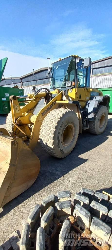 Komatsu WA 200 PT-5 Ładowarki kołowe