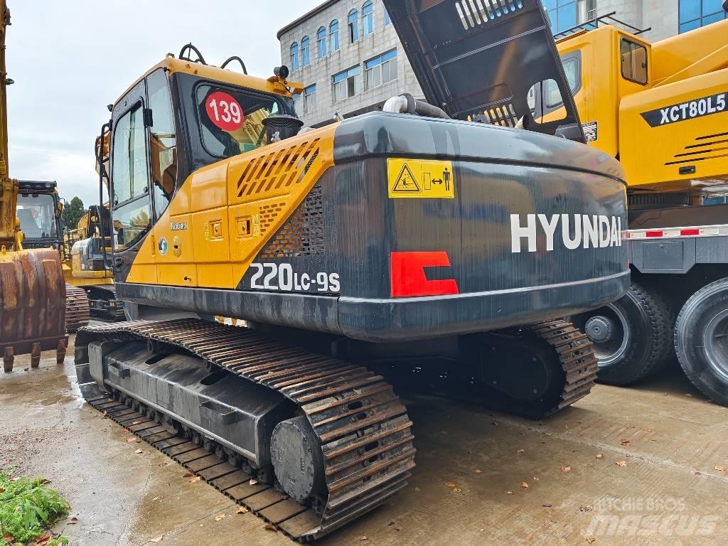 Hyundai R220LC-9S Koparki gąsienicowe