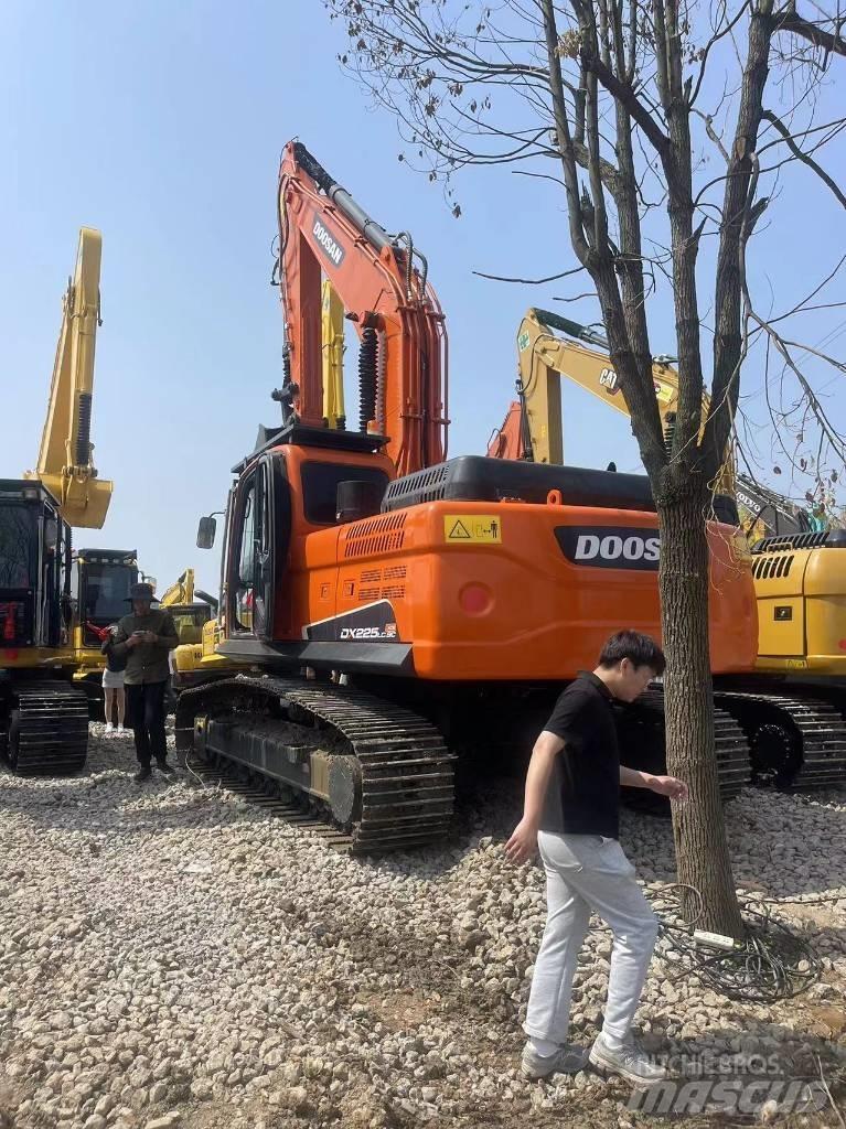 Doosan DX 225LC-9C Koparki gąsienicowe