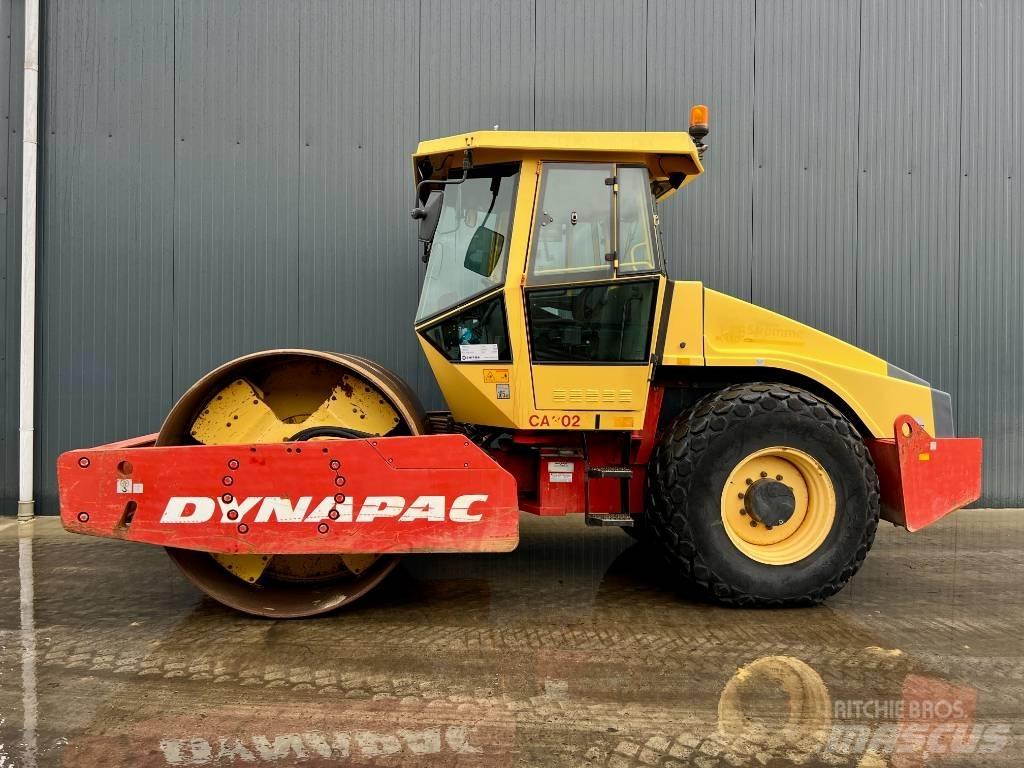 Dynapac CA302D Walce jednobębnowe