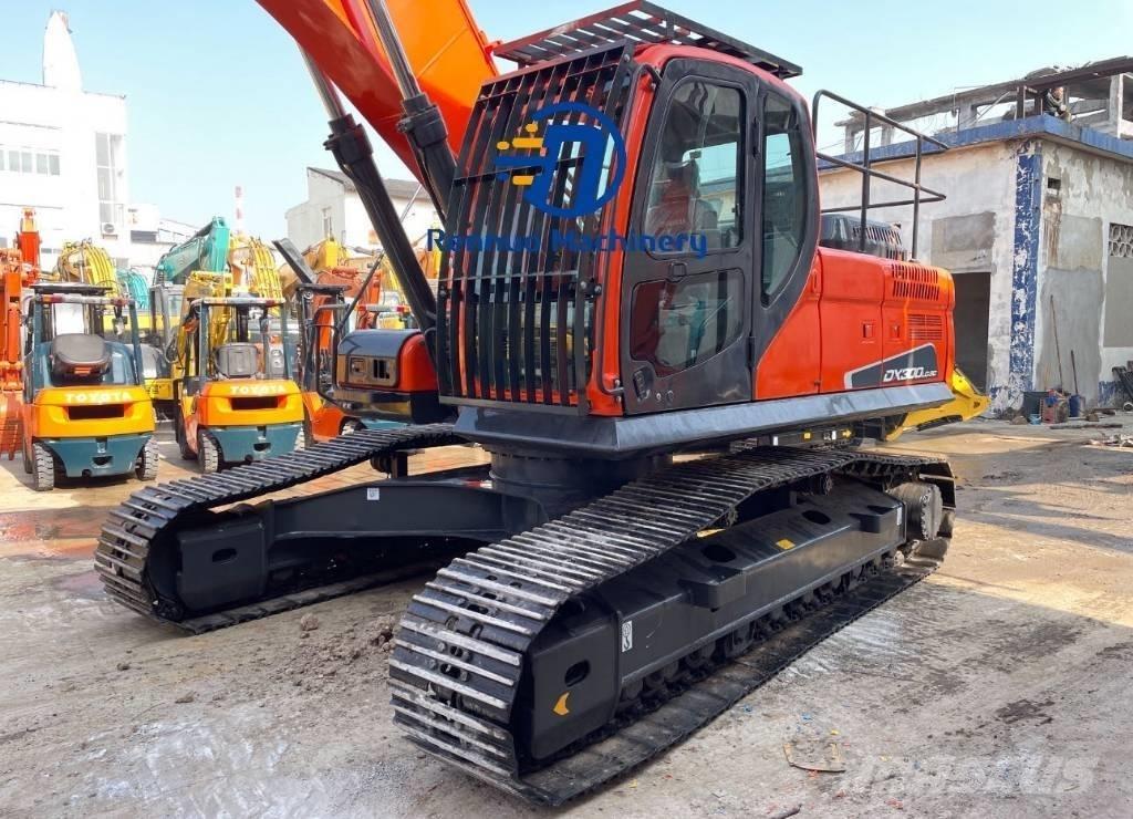 Doosan DX 300 Koparki gąsienicowe