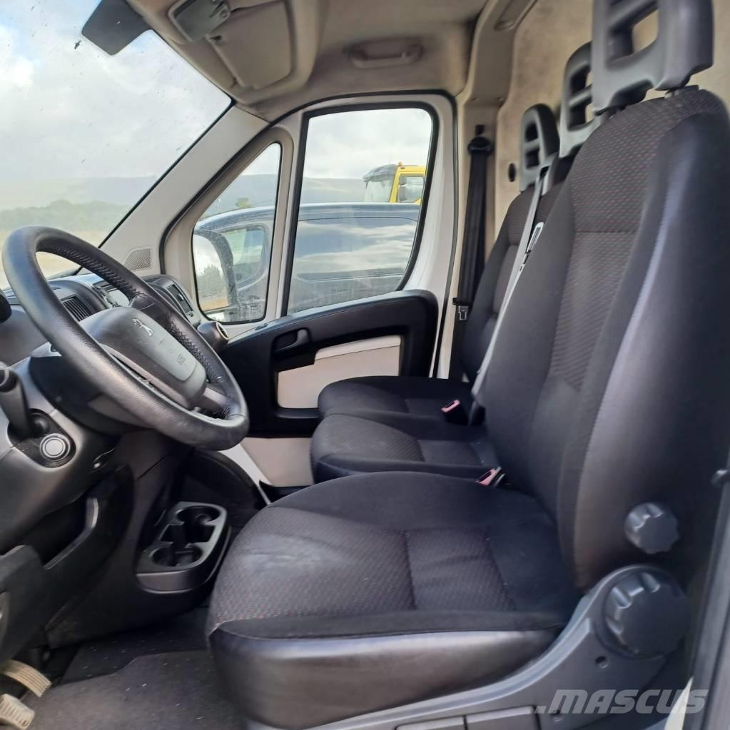 Peugeot Boxer Pick-upy / Pojazdy z otwieranymi burtami