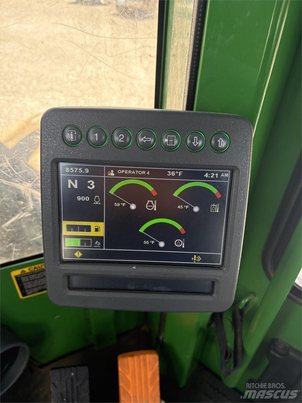 Deere 648L II Skidery