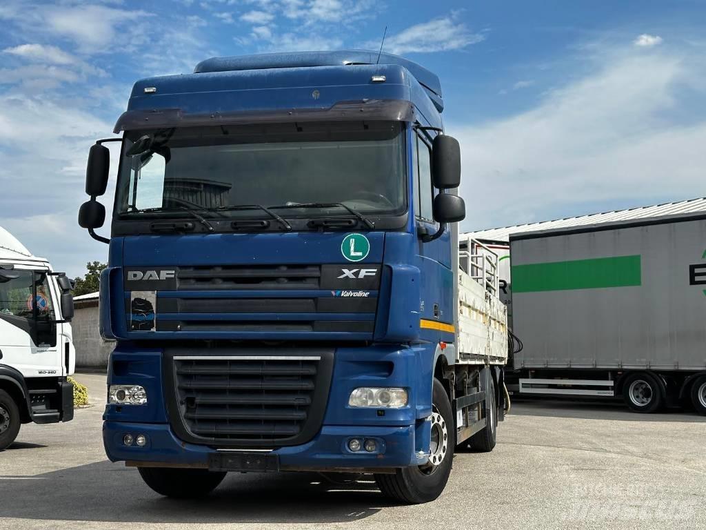 DAF XF 105.460 Żurawie samochodowe