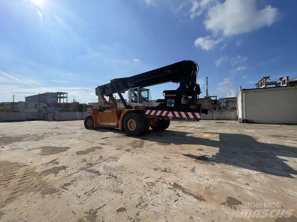 CVS Ferrari F 278.6 Wózki typu Reachstacker