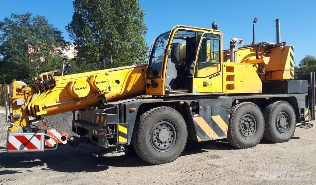 Demag AC 40-1 City Żurawie szosowo-terenowe