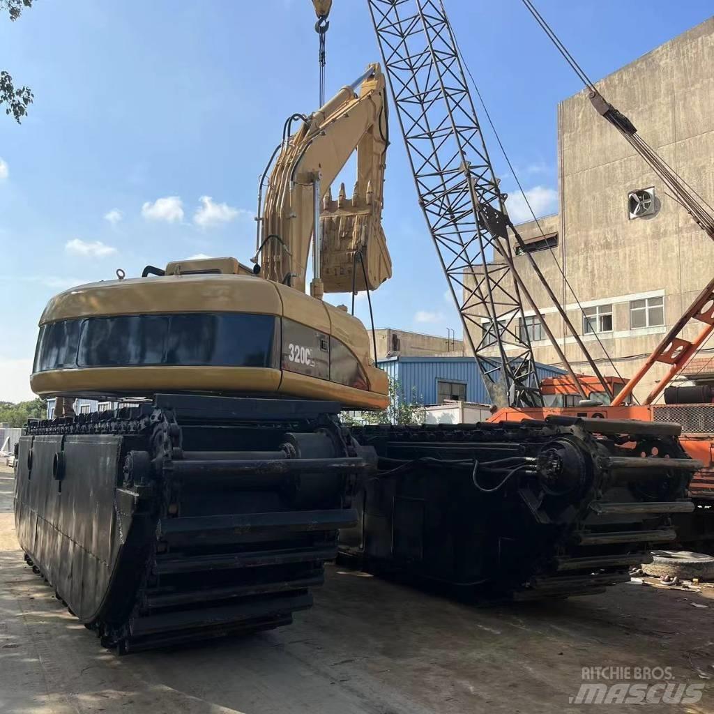 CAT 320 C Koparki pływające - amfibie
