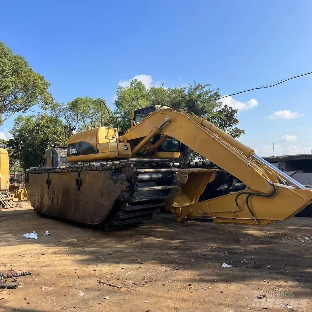 CAT 320 C Koparki pływające - amfibie