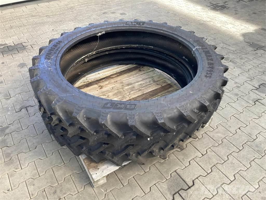 BKT 270/95R46 Opony, koła i felgi