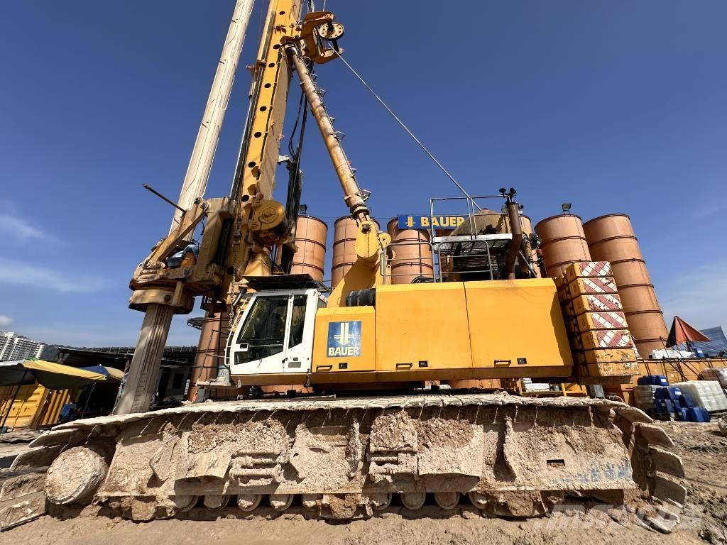 Bauer BG 48 rig.plus Ciężkie wiertnice