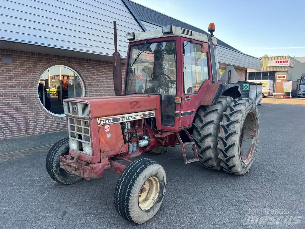 International 844xl Ciągniki rolnicze