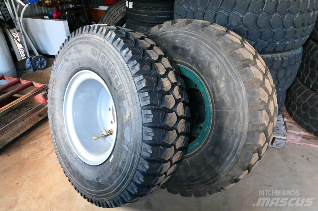 Michelin 395/85R20 Opony, koła i felgi