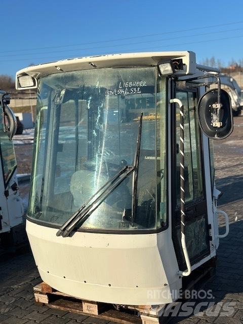 Liebherr L 538 CAB Kabiny i wnętrze