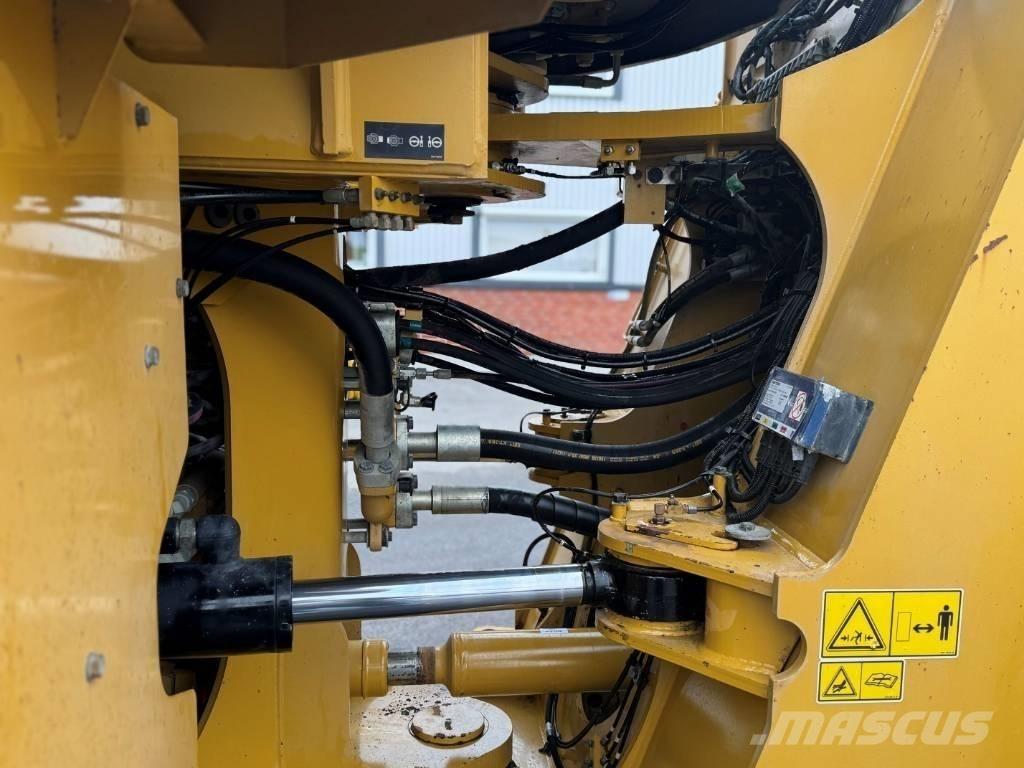 CAT 980 M Ładowarki kołowe