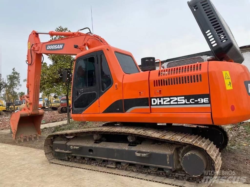 Doosan DH225LC-9E Koparki gąsienicowe