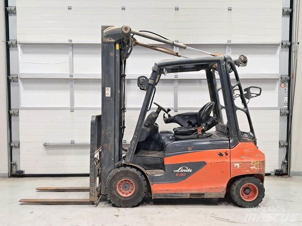 Linde E30-01 Wózki elektryczne