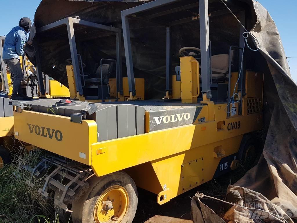 Volvo PT 125 Walce ogumione