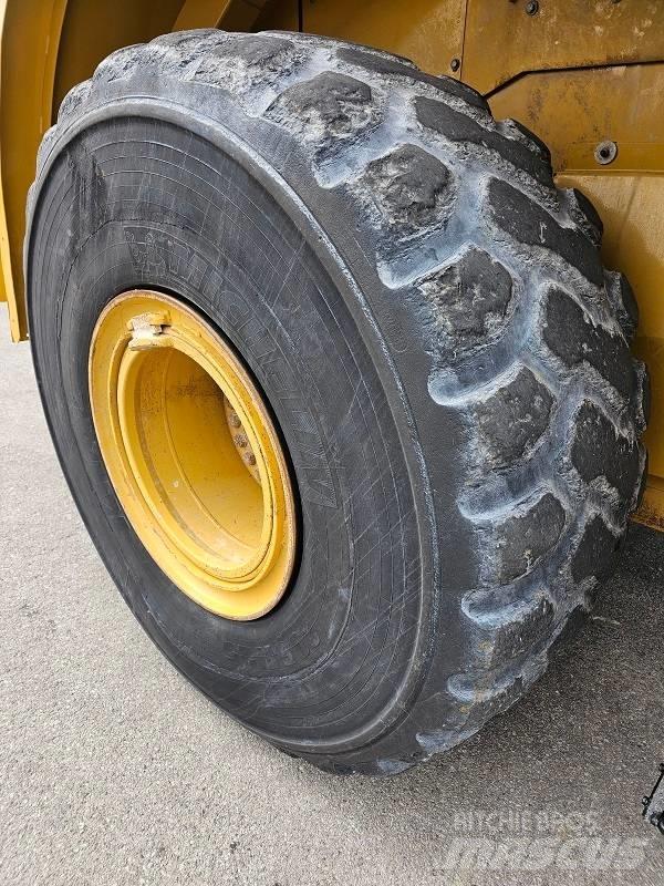 CAT 966K Ładowarki kołowe
