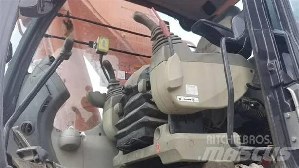 Hitachi ZX 670 Koparki gąsienicowe
