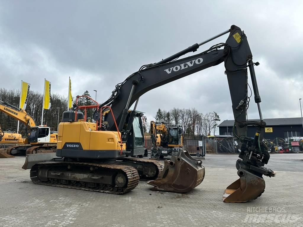 Volvo ECR 235 E LC Koparki gąsienicowe