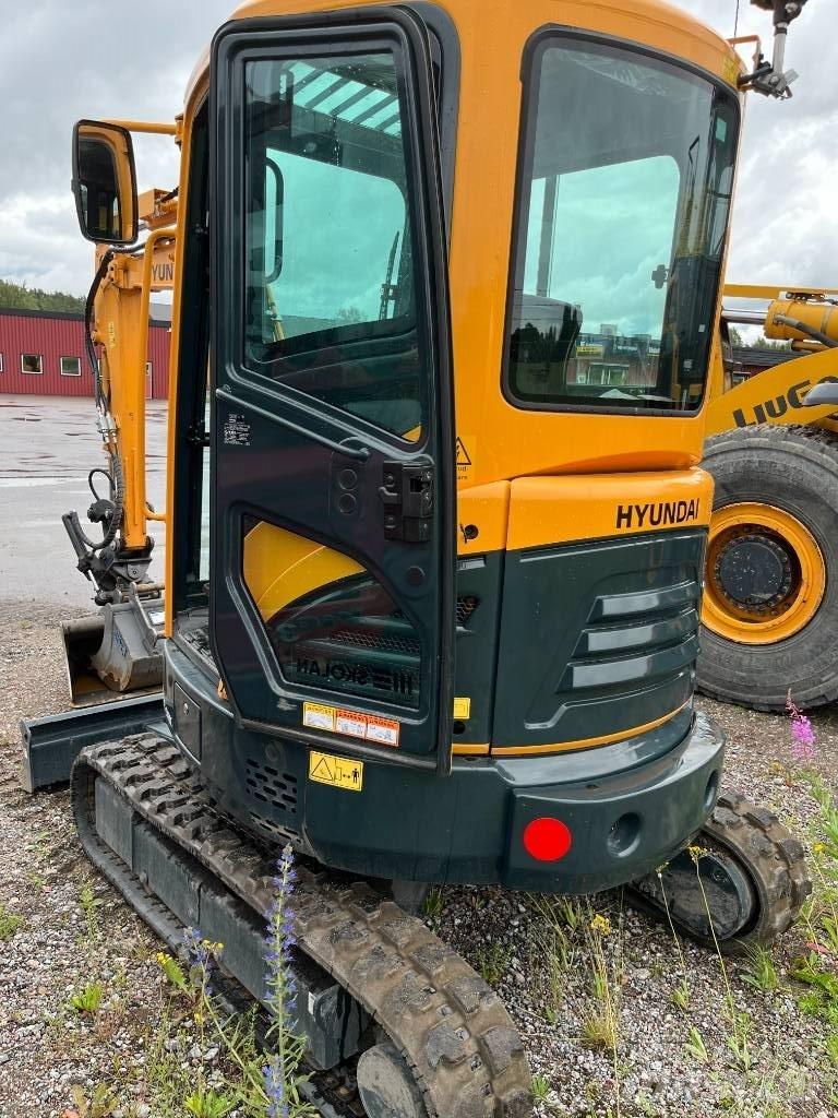 Hyundai R25Z-9 AK Minikoparki