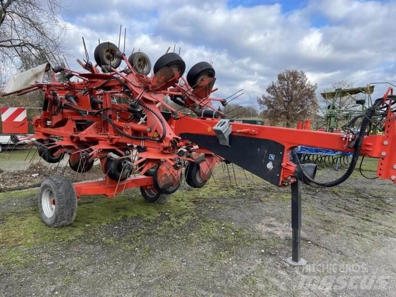 Kuhn GF 13002 Zgrabiarki i przetrząsacze