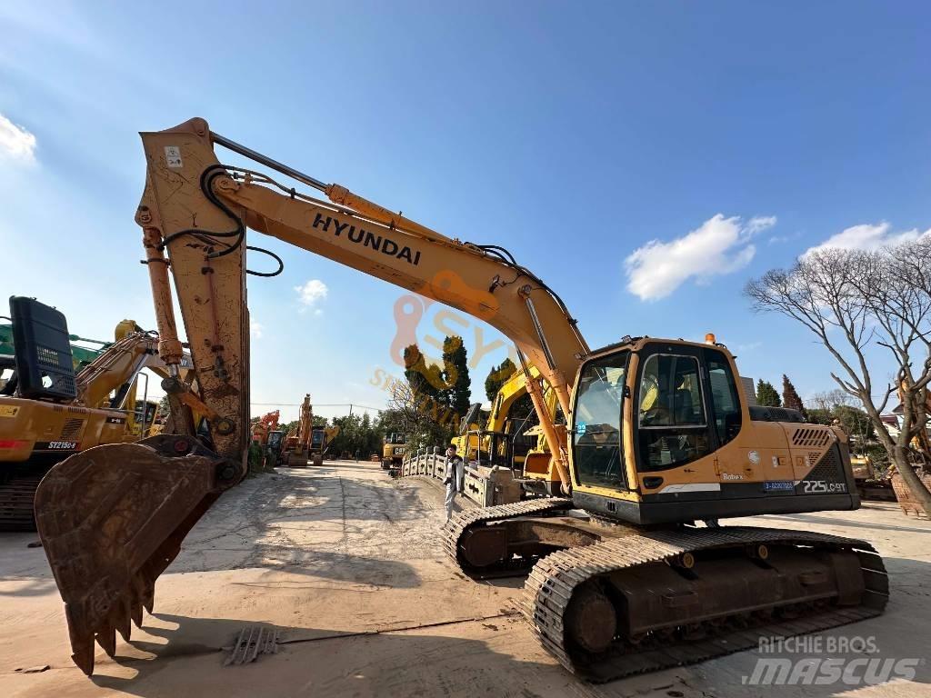 Hyundai 225 Koparki gąsienicowe